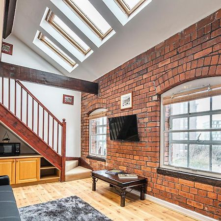 Beautiful 1-Bed Apartment In Grade Listed Warehouse - Victoria Quays, Sheffield City Centre, Free Parking, Pet Friendly, Netflix מראה חיצוני תמונה