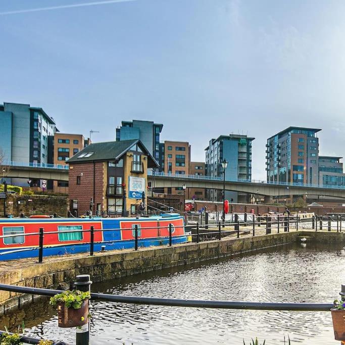 Beautiful 1-Bed Apartment In Grade Listed Warehouse - Victoria Quays, Sheffield City Centre, Free Parking, Pet Friendly, Netflix מראה חיצוני תמונה