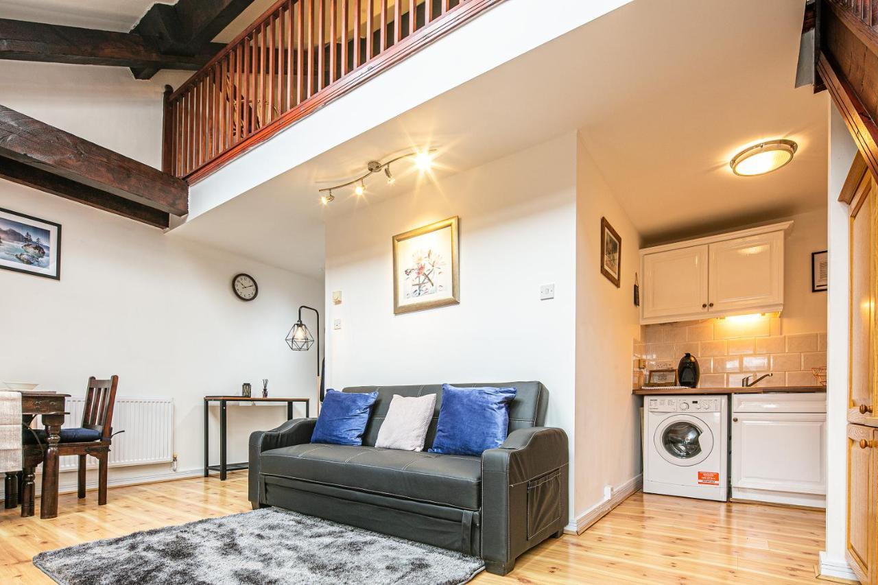 Beautiful 1-Bed Apartment In Grade Listed Warehouse - Victoria Quays, Sheffield City Centre, Free Parking, Pet Friendly, Netflix מראה חיצוני תמונה