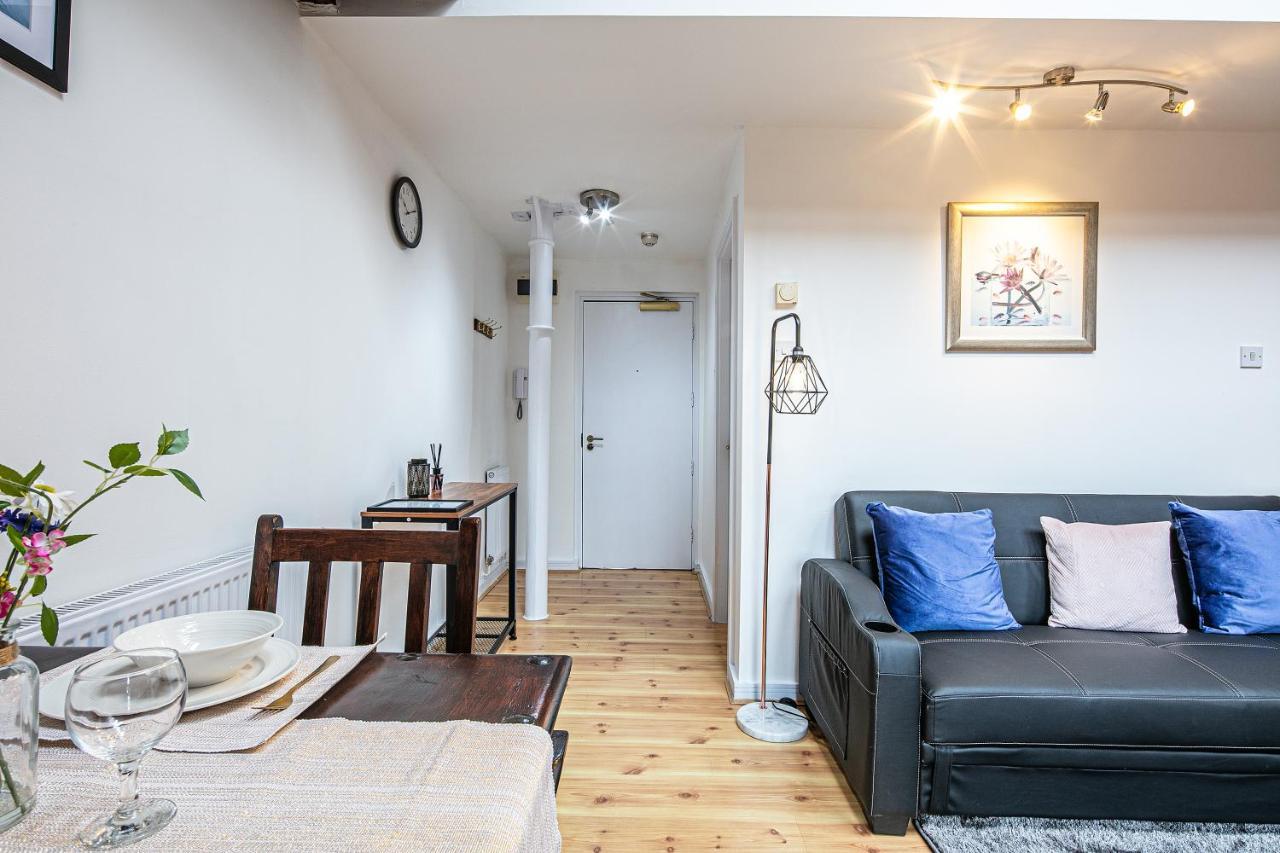 Beautiful 1-Bed Apartment In Grade Listed Warehouse - Victoria Quays, Sheffield City Centre, Free Parking, Pet Friendly, Netflix מראה חיצוני תמונה